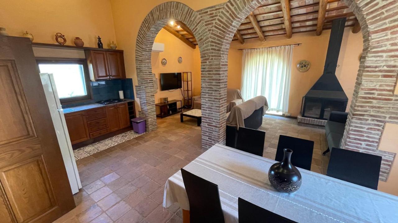 Вилла Amazing Typical House With Swimming Pool Сан-Фелиу-де-Гишольс Экстерьер фото